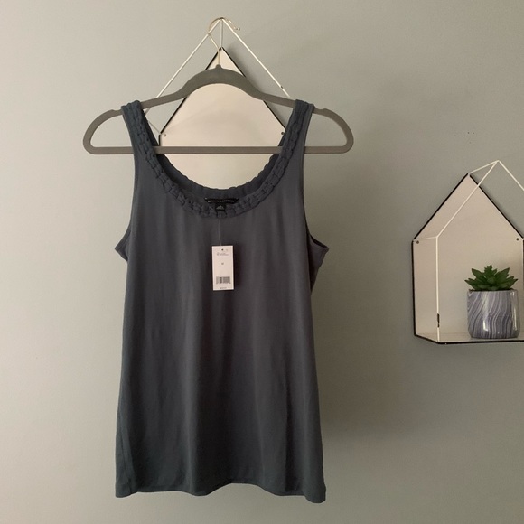 NWT Banana Republic Sleeveless Top - Picture 4 of 5